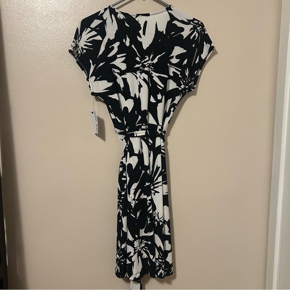 NWT Nine West Dolman Sleeve Floral Dress - Picture 5 of 7